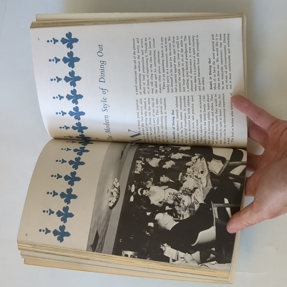 Emily Post: Meal Time Etiquette - 1963 vintage table manners guide - Picture 13 of 15